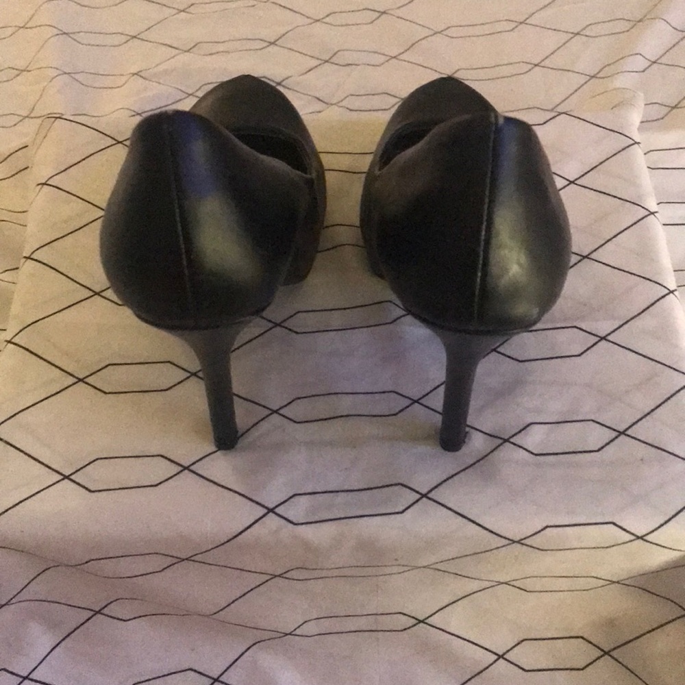 High heels - Picture 3 of 4